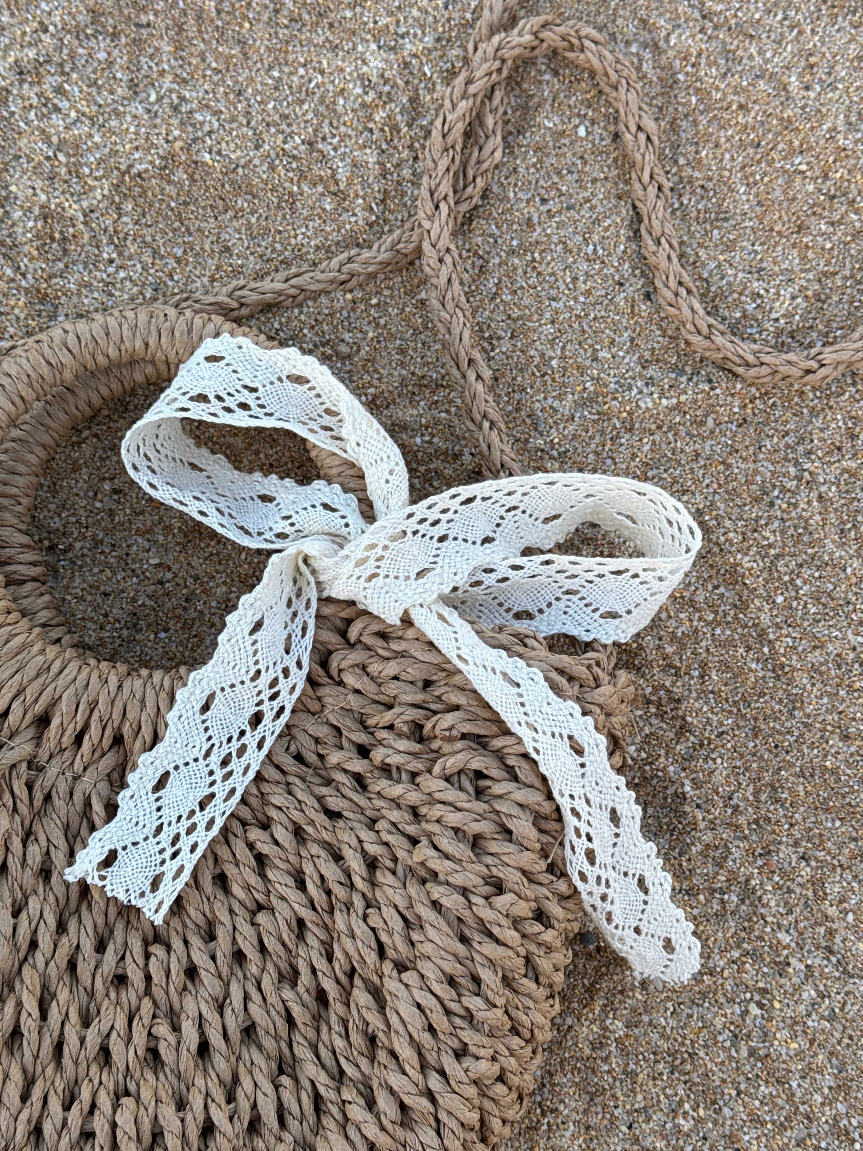 Mini Borsa Intrecciata con Fiocco in Pizzo