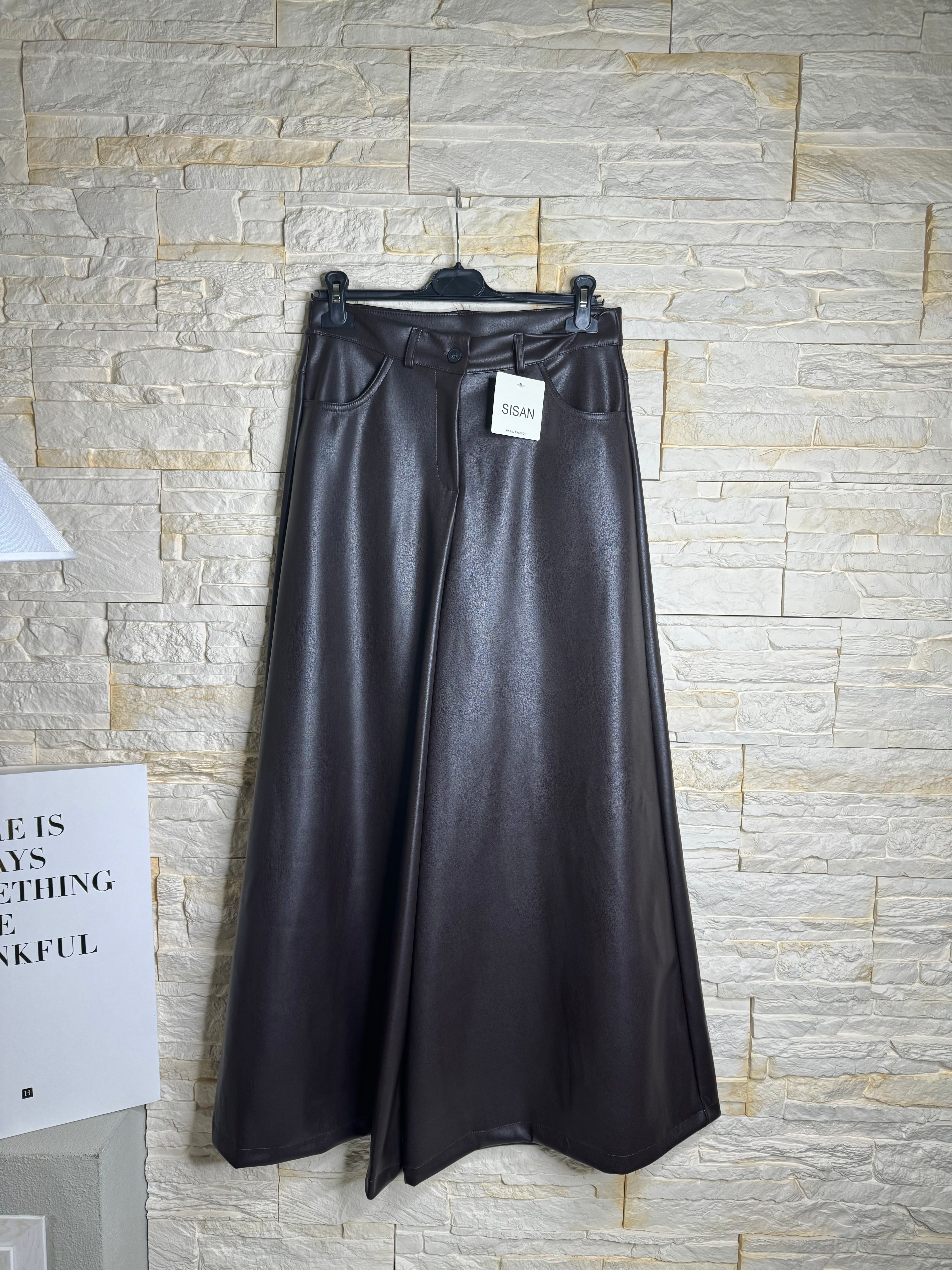 Pantalone in ecopelle cioccolato