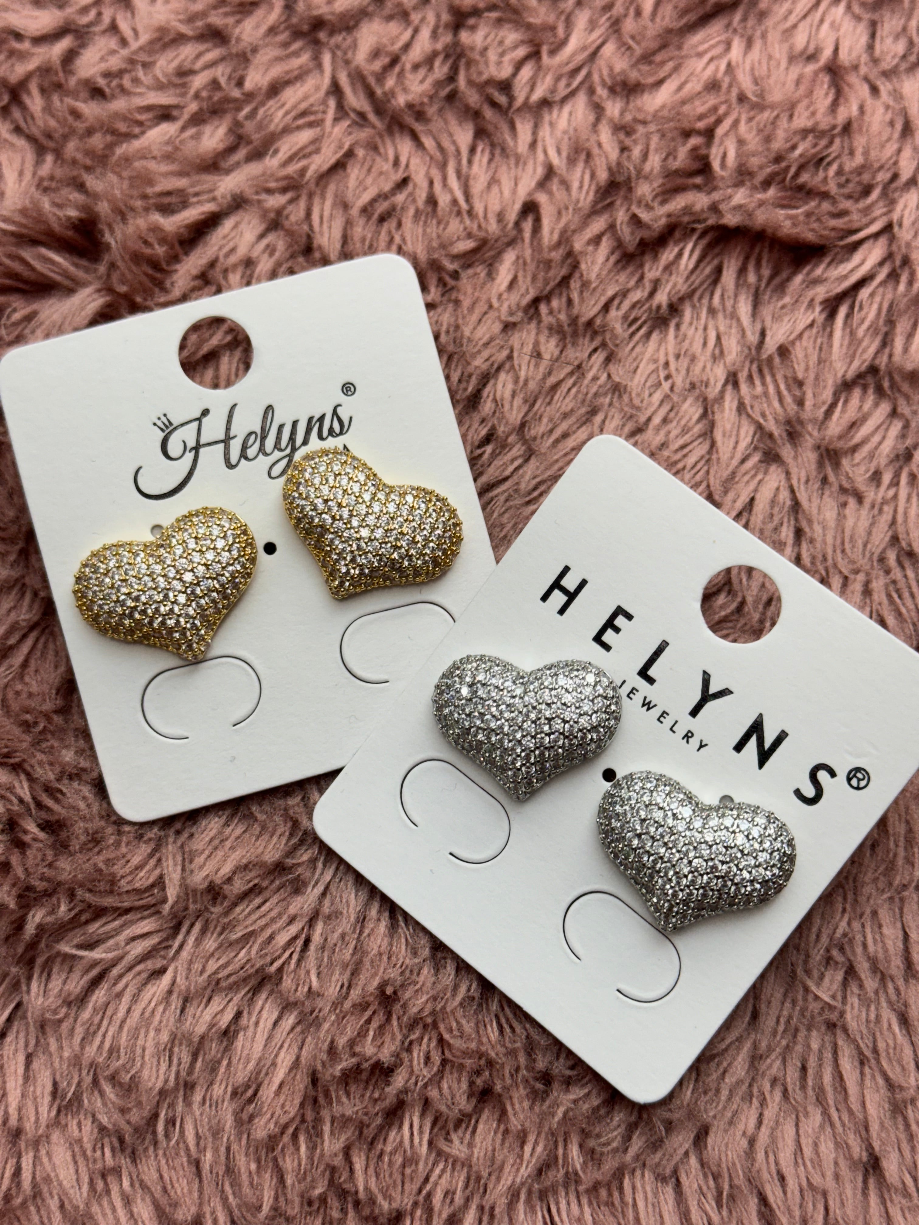 Orecchini cuore bombato con brillantini