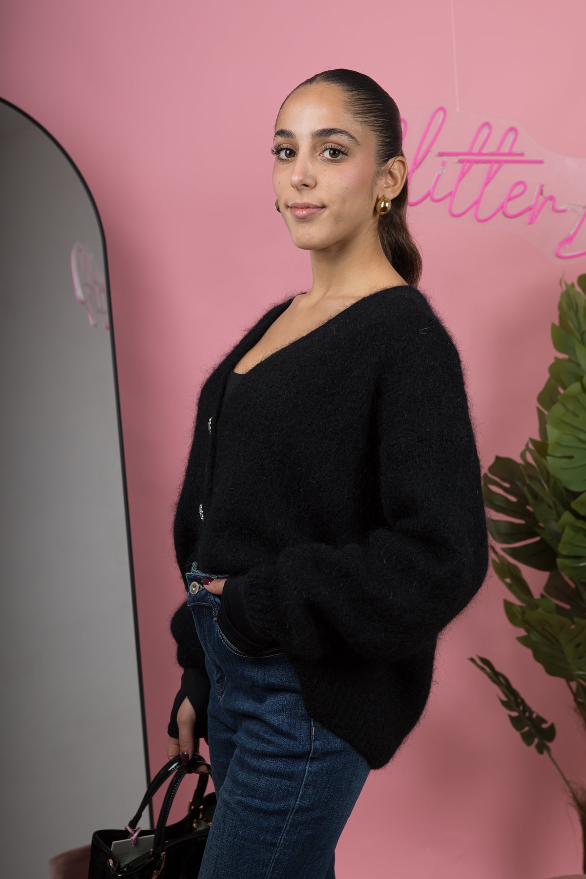 Cardigan morbido con bottoni gioiello