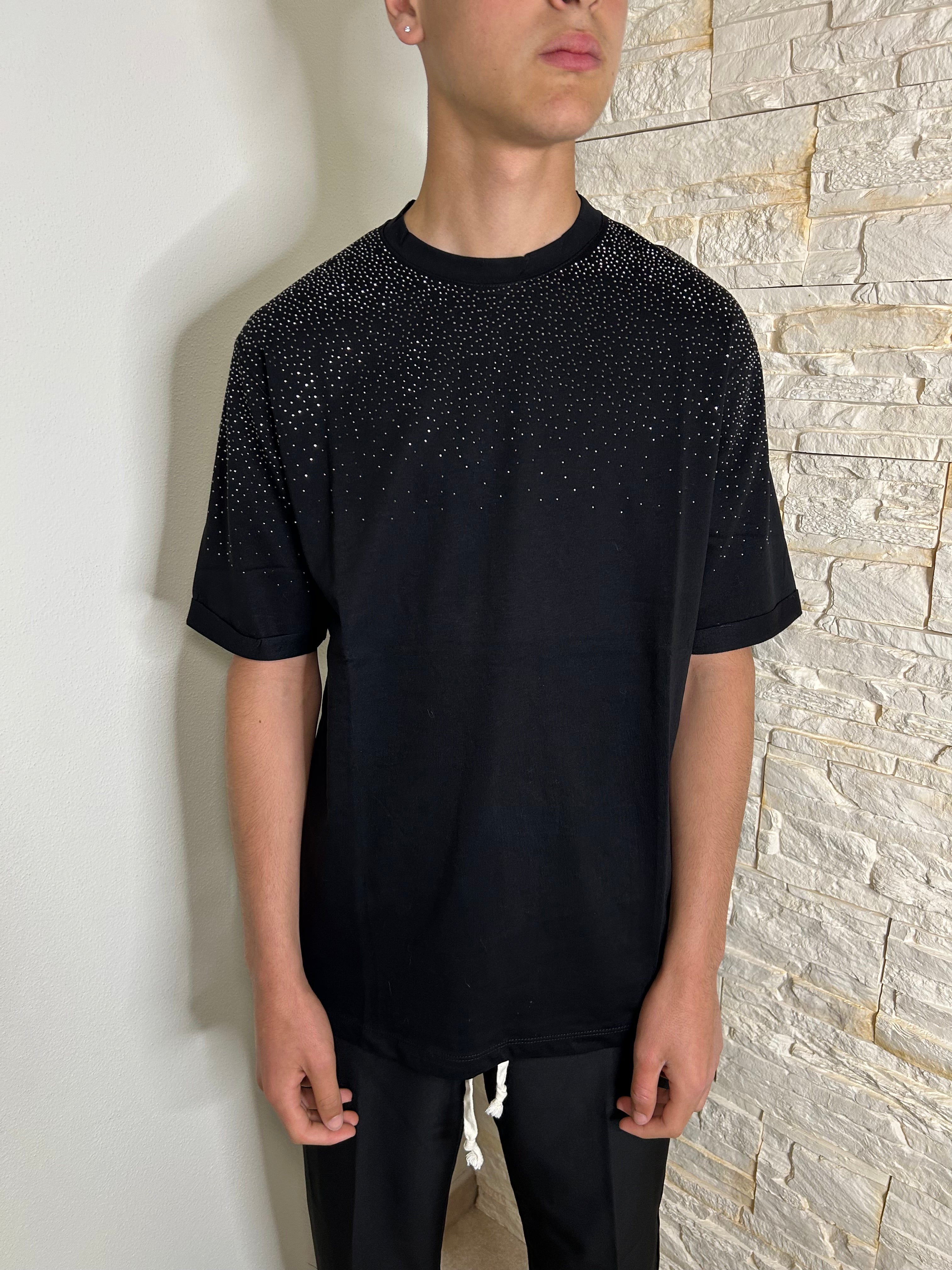 Maglia nera con strasss