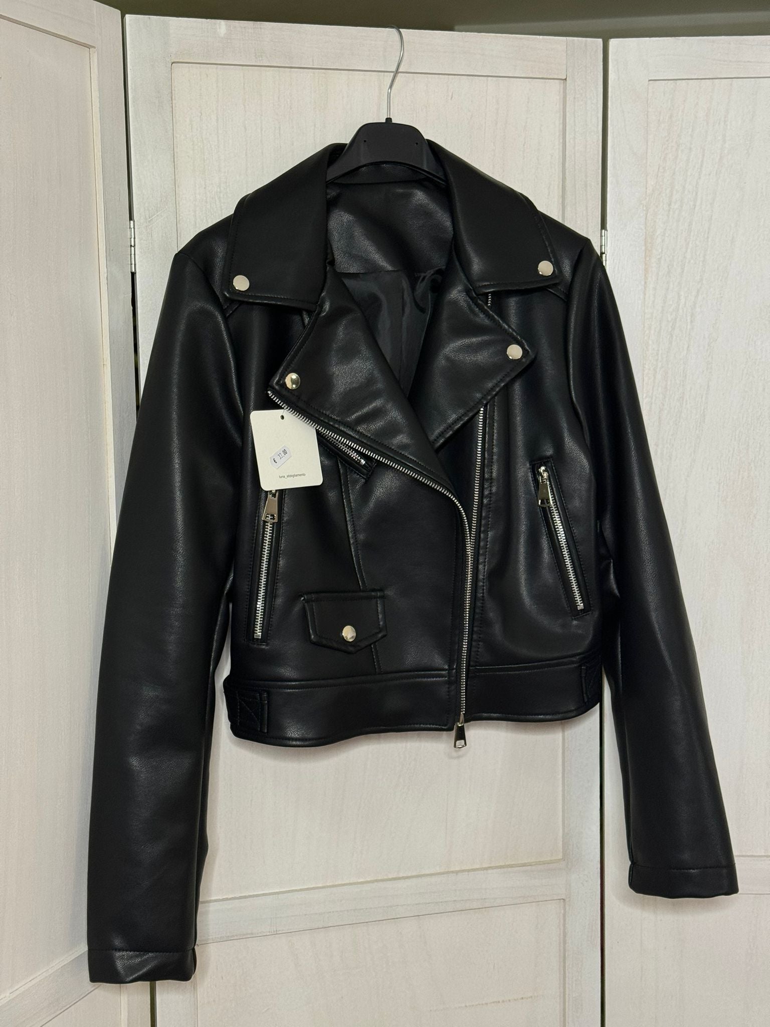 Chiodino in ecopelle nero