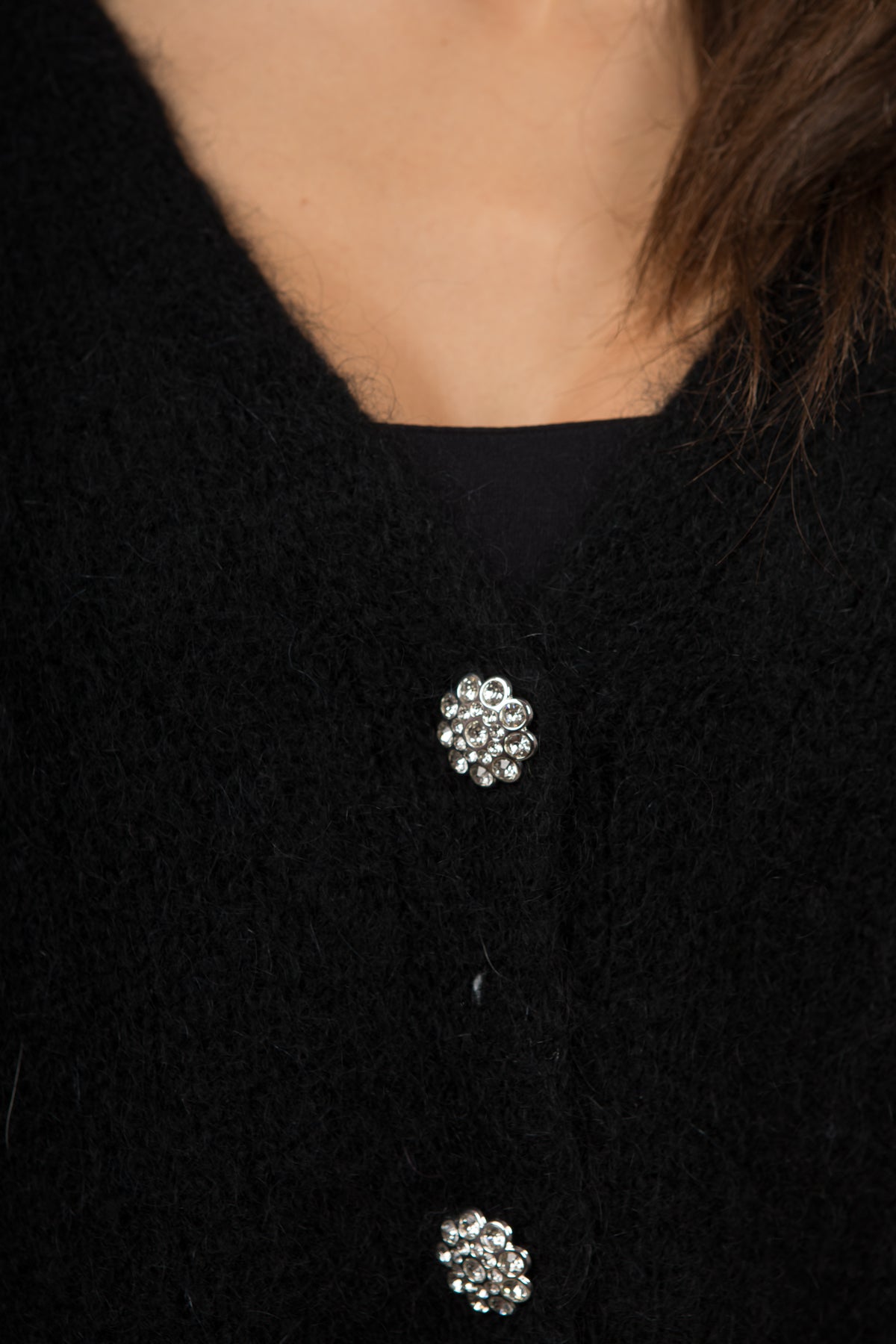 Cardigan morbido con bottoni gioiello